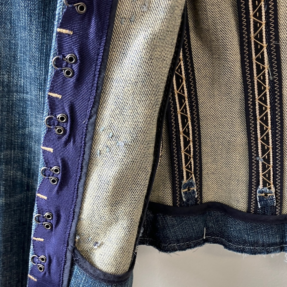Elie Tahari Denim Jacket with Embroidered Details - Picture 13 of 15